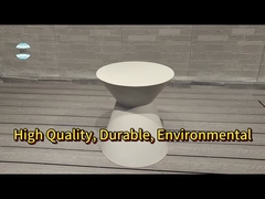 Stolik boczny i krzesło