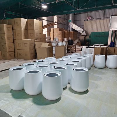 kupować Chińska hurtowa Kształt okrągły Włókno szklane garnki kwiatowe GRP Planter Box Do Dekoracji zewnętrznej wnętrza online manufacture